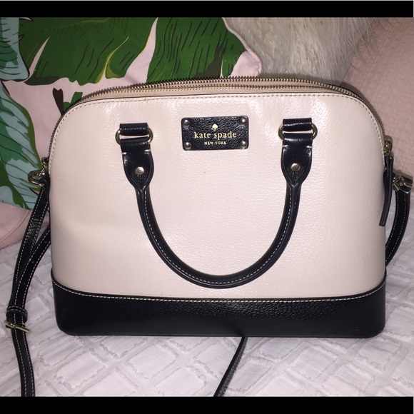 kate spade Handbags - Kate Spade Purse